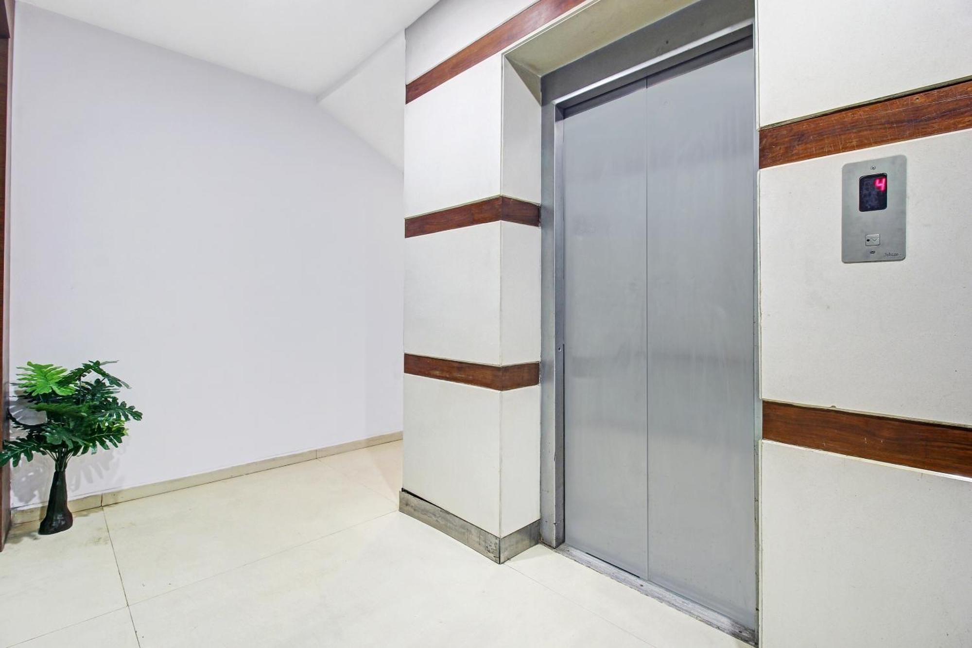 Townhouse Oak The Margi Hotel Near Yosufguda Metro Station Hyderabad Luaran gambar