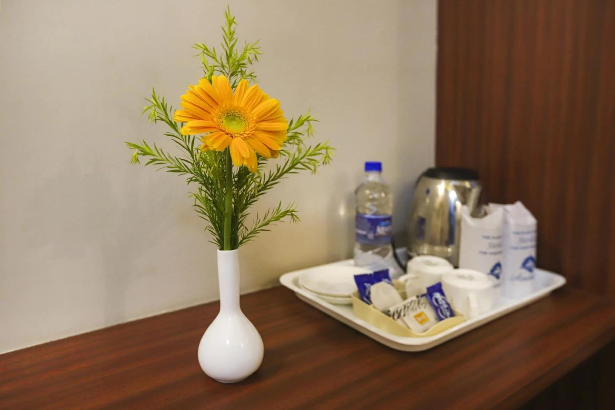 Townhouse Oak The Margi Hotel Near Yosufguda Metro Station Hyderabad Luaran gambar