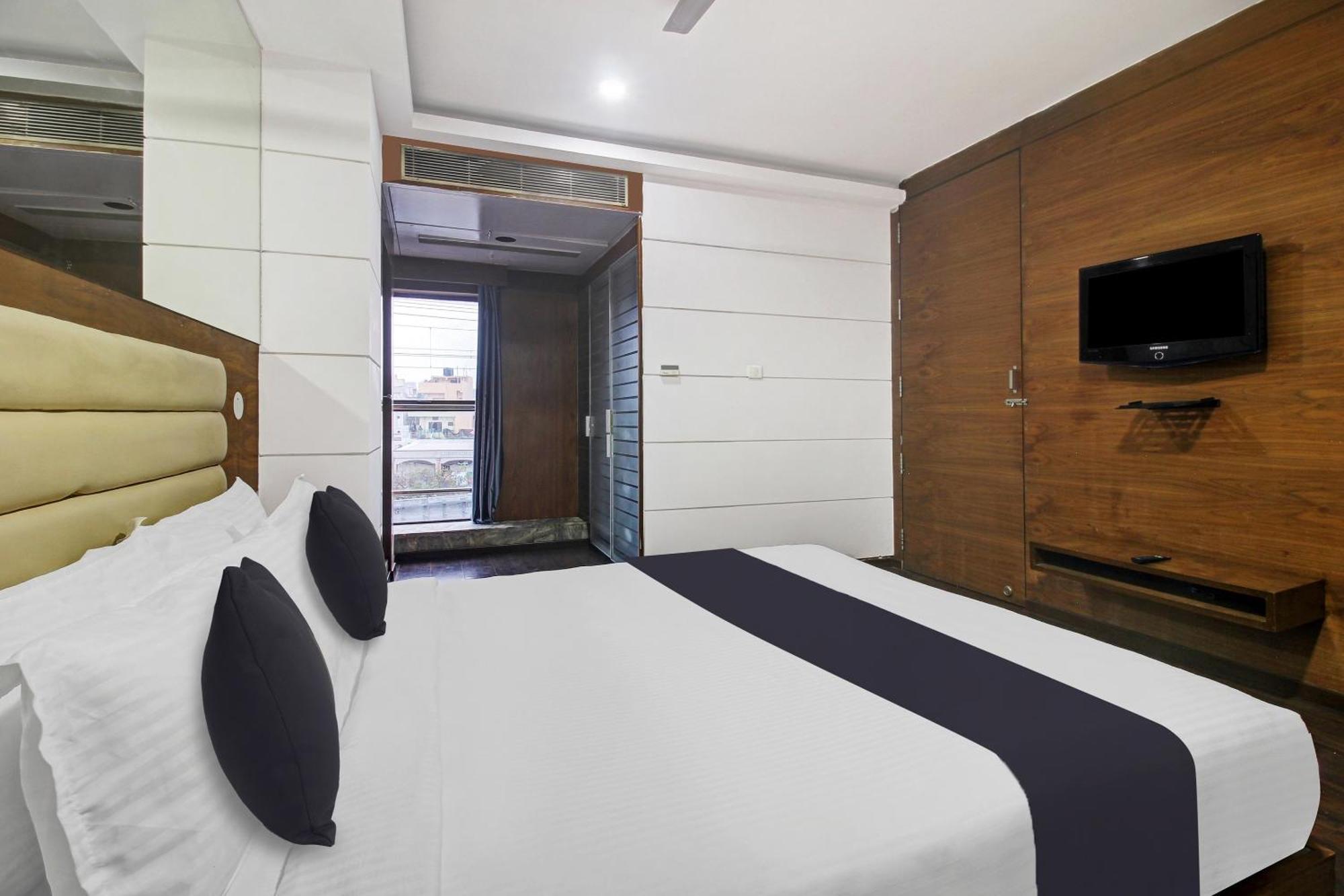 Townhouse Oak The Margi Hotel Near Yosufguda Metro Station Hyderabad Luaran gambar