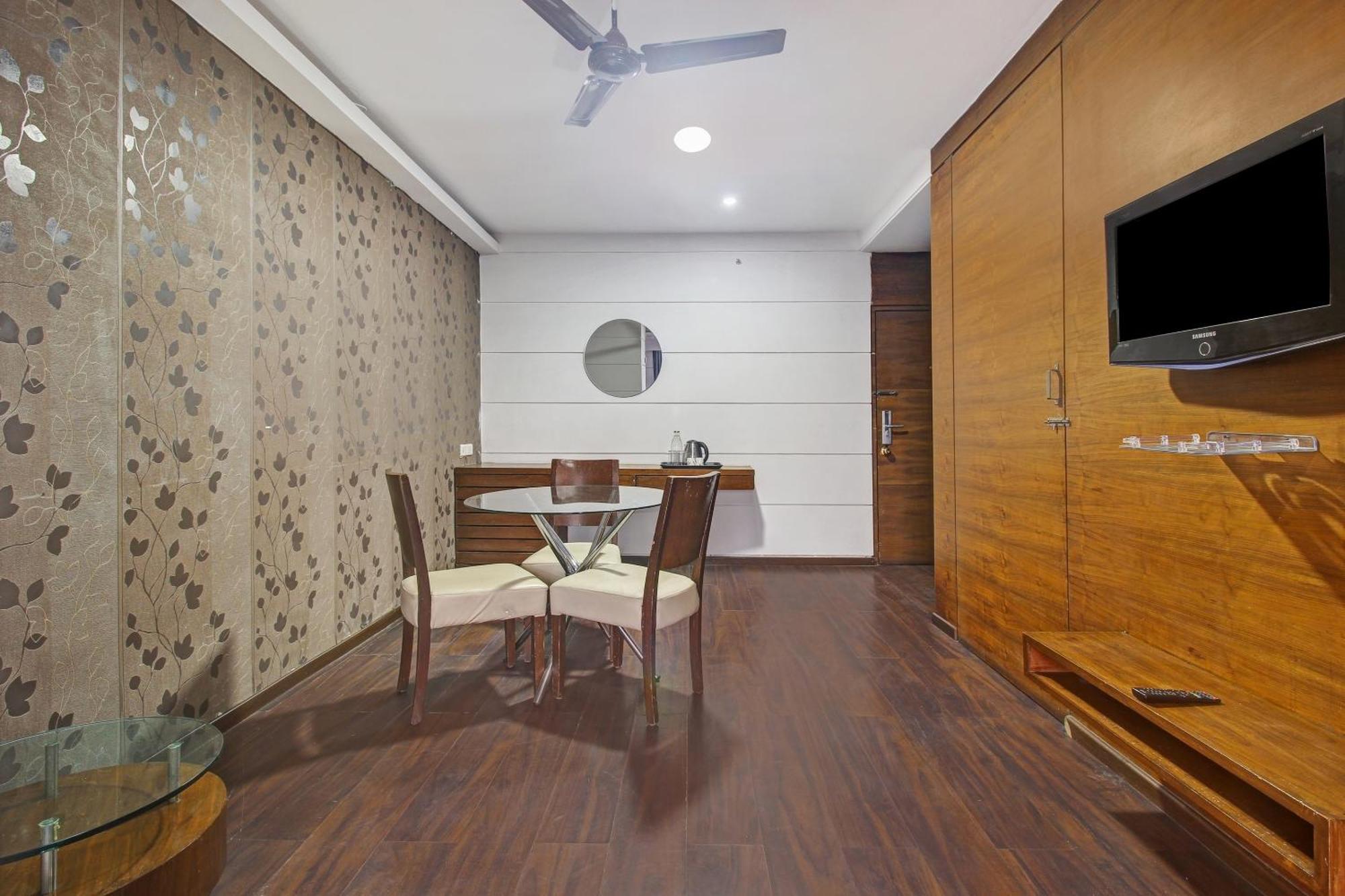 Townhouse Oak The Margi Hotel Near Yosufguda Metro Station Hyderabad Luaran gambar